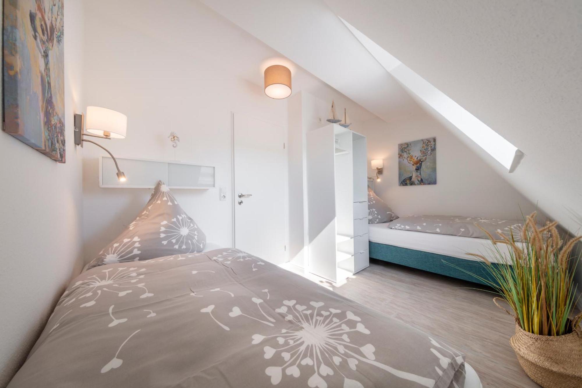 Hofhotel Kraehenberg Groemitz Room photo