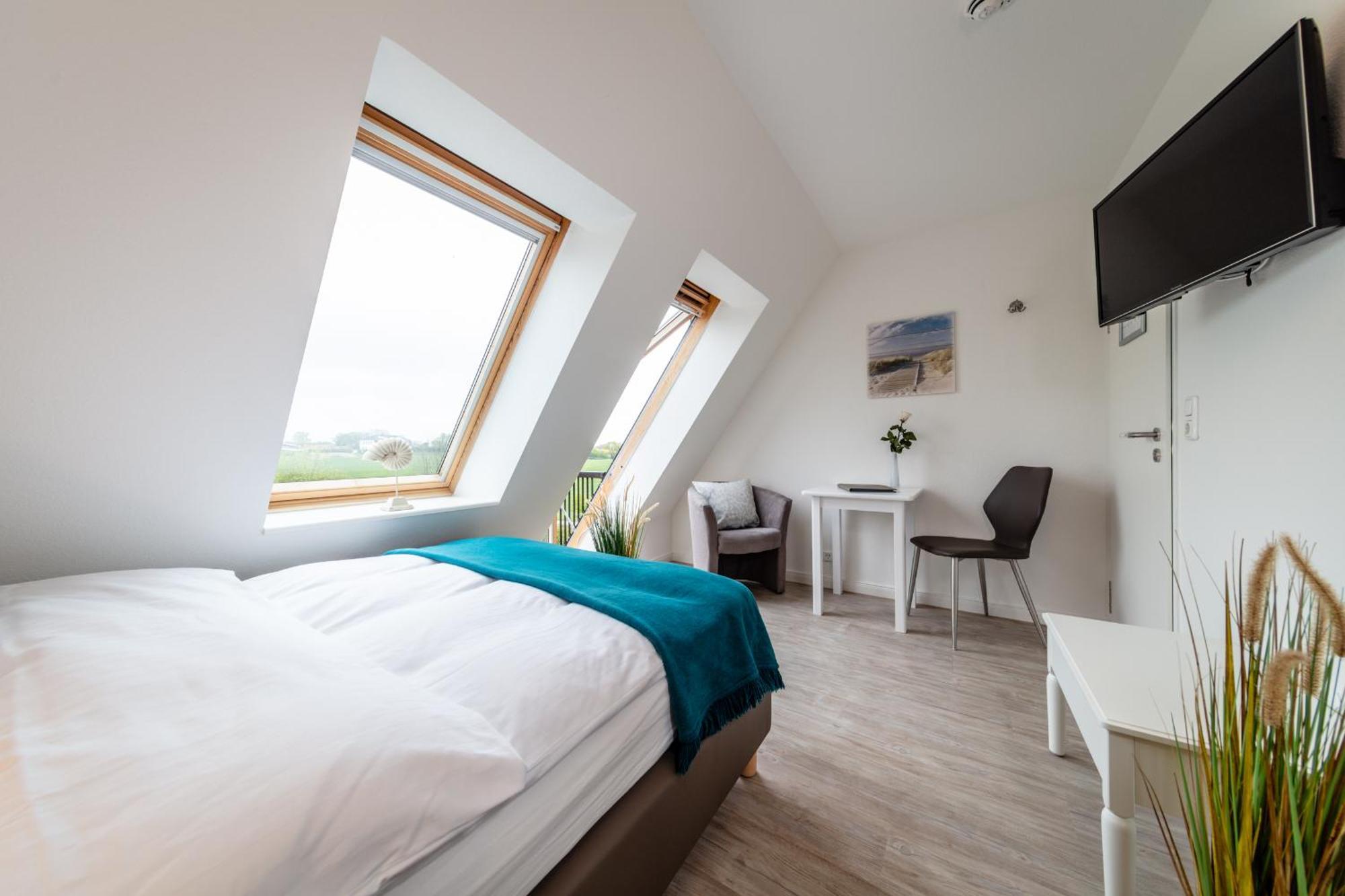 Hofhotel Kraehenberg Groemitz Room photo
