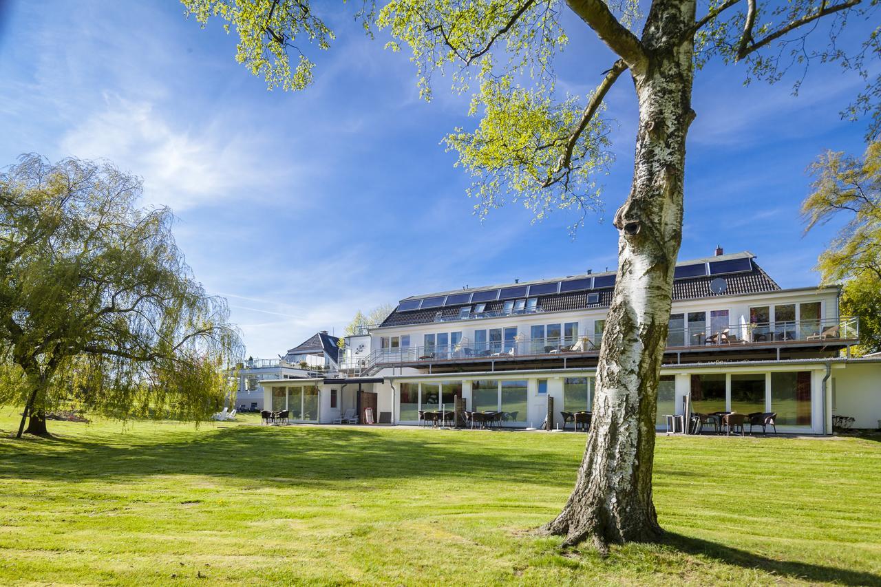 Hofhotel Kraehenberg Groemitz Exterior photo